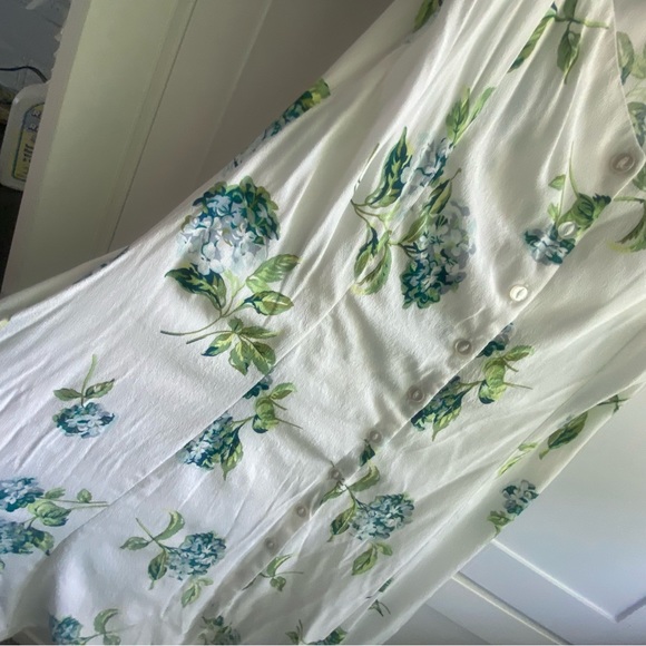 BNWOT Rollas Erin Hydrangea Dress - Picture 4 of 10